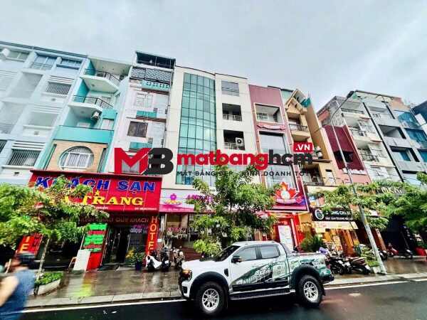 Cho thuê nhà mặt tiền 282-284 Phan Xích Long