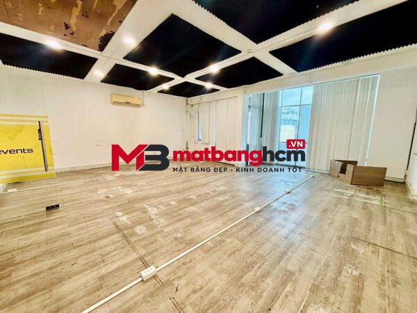 Cho thuê nhà mặt tiền 282-284 Phan Xích Long