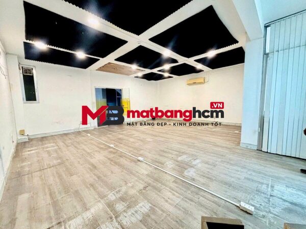 Cho thuê nhà mặt tiền 282-284 Phan Xích Long