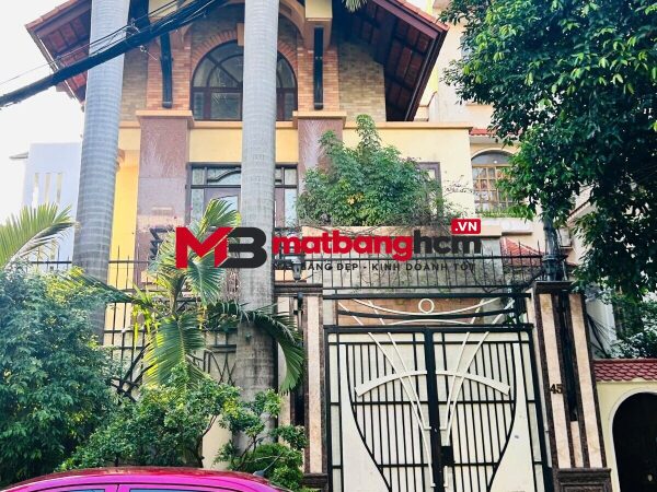 Cho thuê nhà mặt tiền Trần Văn Danh, Phường 13, Tân Bình