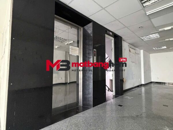 Cho thuê tòa nhà 10 TrầnVăn Dư, Phường 13, Quận Tân Bình