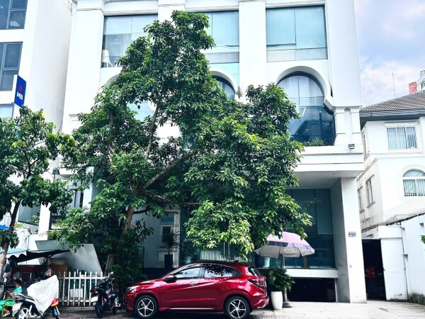 Cho thuê tòa nhà 60B Nguyễn Thông