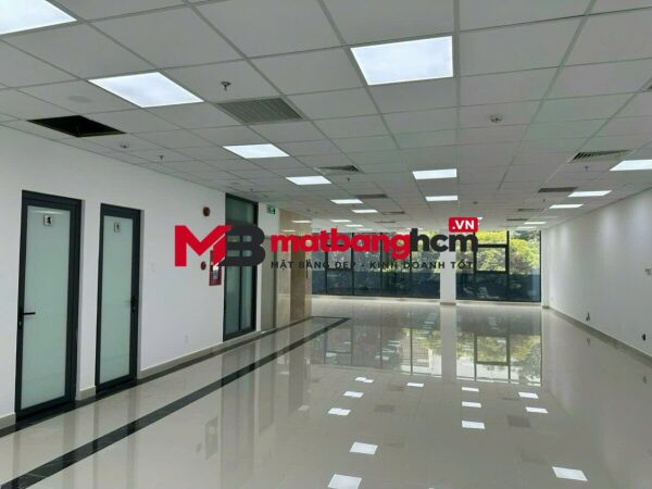 Cho thuê tòa nhà mặt tiền đường Hát Giang quận Tân