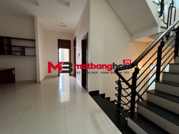 Cho thuê villa đường số 33 An Khánh Quận 2