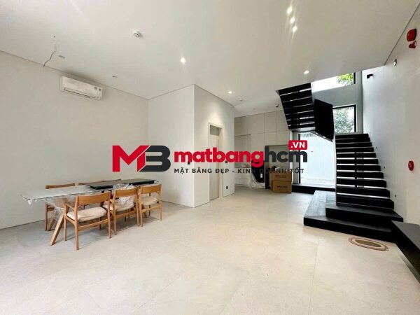 Cho thuê Villa hiện đại 2 đường số 12, Thảo Điền, Quận 2