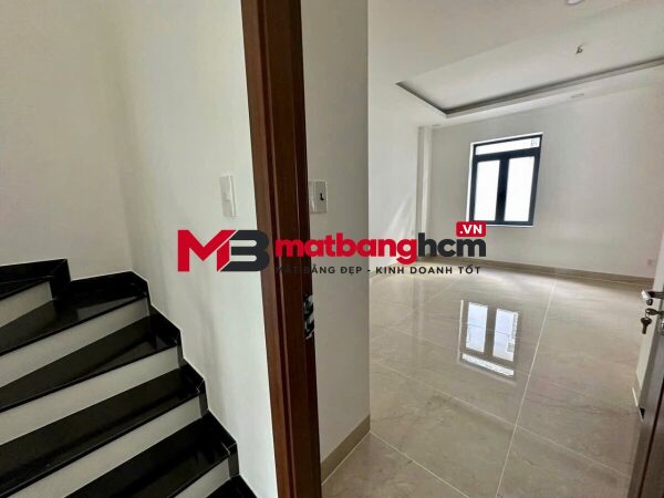 Nhà nguyên căn 104 Đặng Thùy Trâm, Bình Thạnh