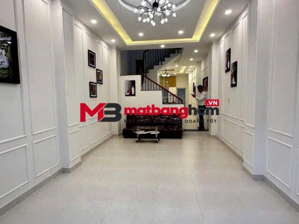 Nhà nguyên căn 92 Phan Xích Long, Bình Thạnh
