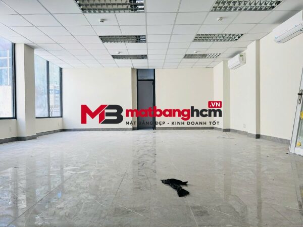 Tòa nhà mặt tiền Phổ Quang, Tân Bình