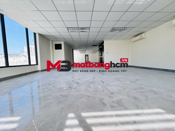 Tòa nhà mặt tiền Phổ Quang, Tân Bình