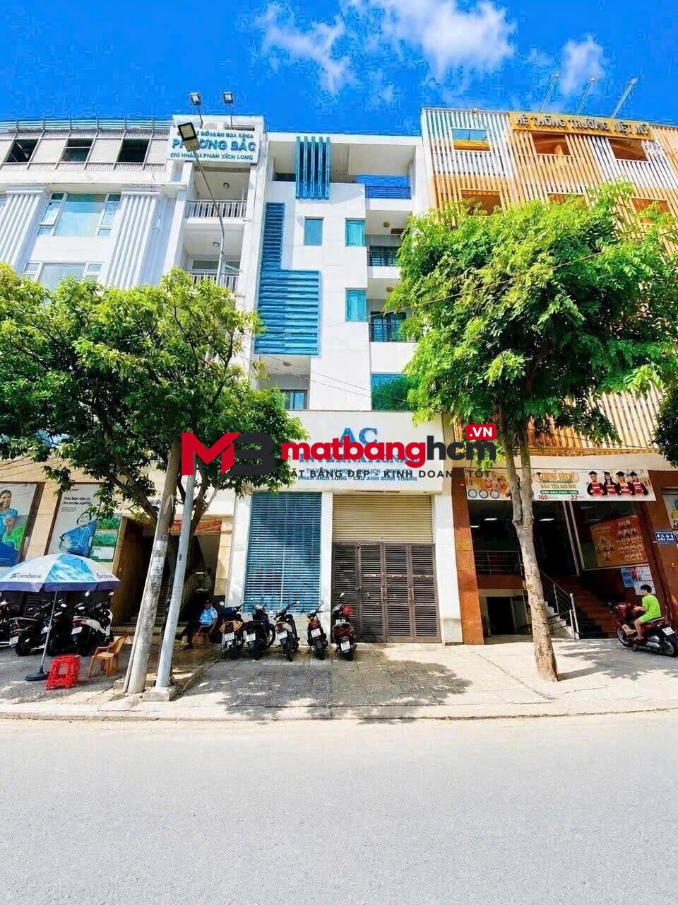 TÒA NHÀ MẶT TIỀN PHAN XÍCH LONG